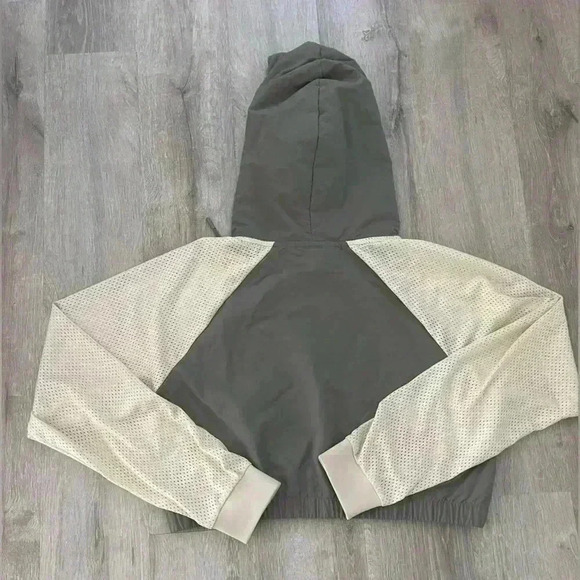 FILA Crop Hoodie Size L - Picture 7 of 8